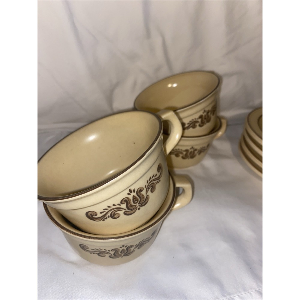 VINTAGE Pfaltzgraff Village Cups andโ Saucers USA 8oz Stoneware SET of 8.